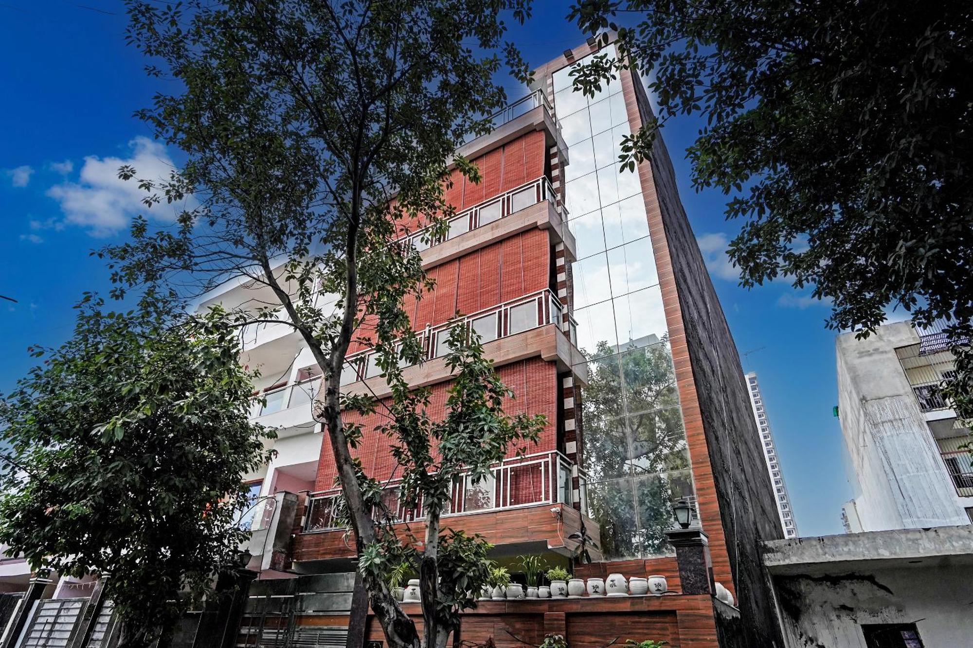 诺伊达 Play- Platinum Sector144 Couple Friendly酒店 外观 照片